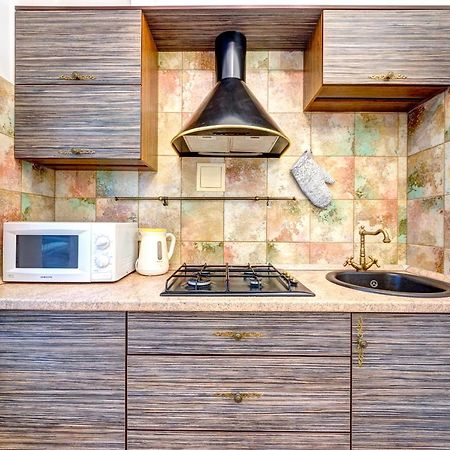 Світло! Vip Apartment In The Druzhby Narodiv Metro Station Kiev Bagian luar foto